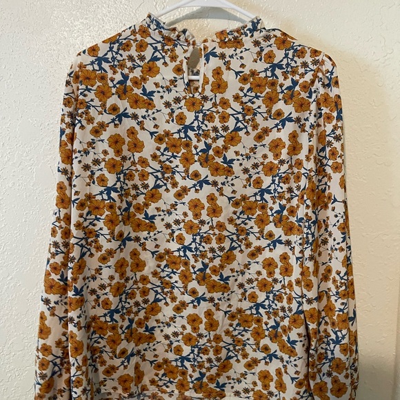 15.00 just too small for me love it . - Picture 5 of 6